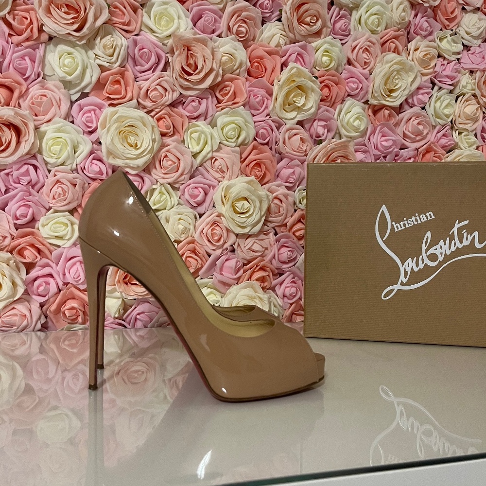 CHRISTIAN LOUBOUTIN NEW VERY PRIVE